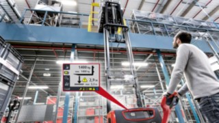 O Linde Load Management Advanced da Linde Material Handling torna mais fácil e mais segura a movimentação de cargas com stackers.